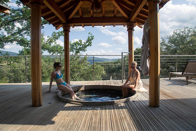 SPA bien-être camping haut de gamme Ardèche