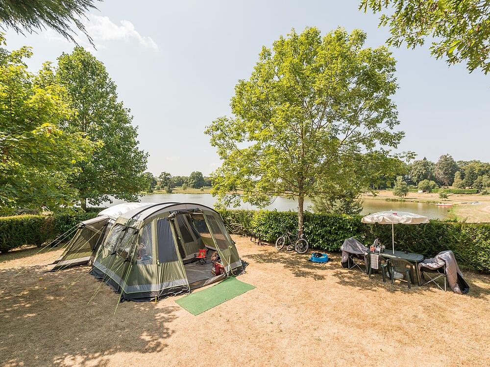 Camping Castel Camping Château de Poinsouze BOUSSAC - BOURG Nouvelle-Aquitaine 1