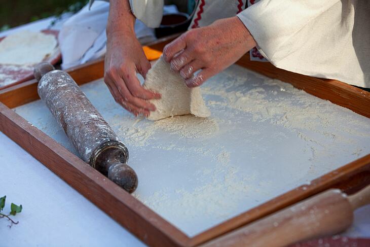 Les fouées, cuisson au four à bois