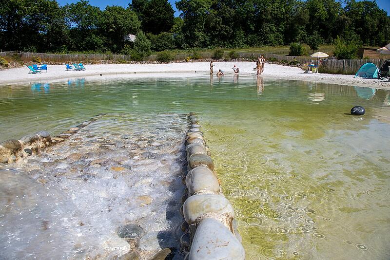 Espace aquatique du camping haut de gamme La Garangeoire