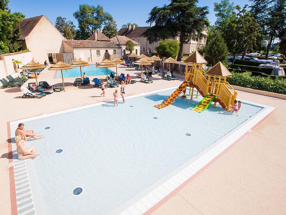 Camping Castel Camping Château de L'Epervière Gigny-sur-Saône Bourgogne-Franche-Comté 2