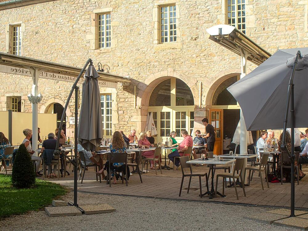 Camping Castel Camping Château de L'Epervière Gigny-sur-Saône Bourgogne-Franche-Comté 17