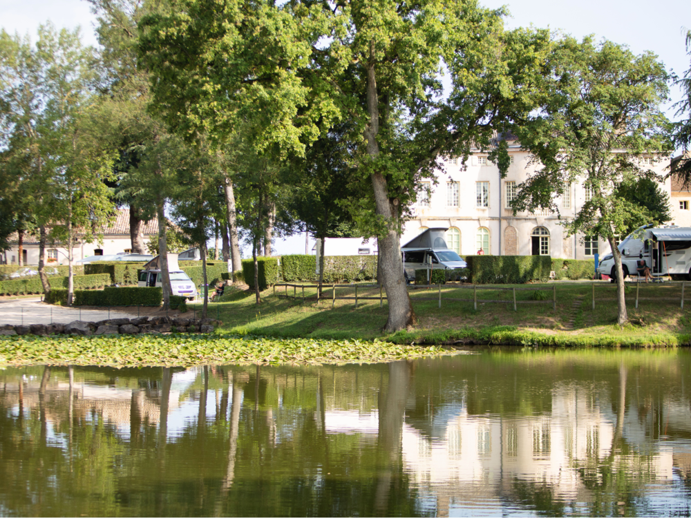 Camping Château de l'Epervière Les Castels